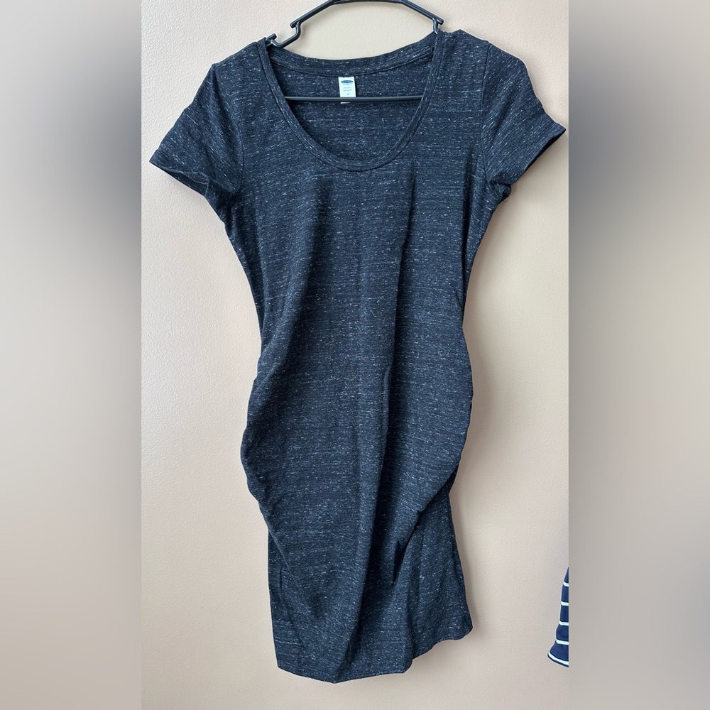 Heathered black Short Sleeve maternity dress